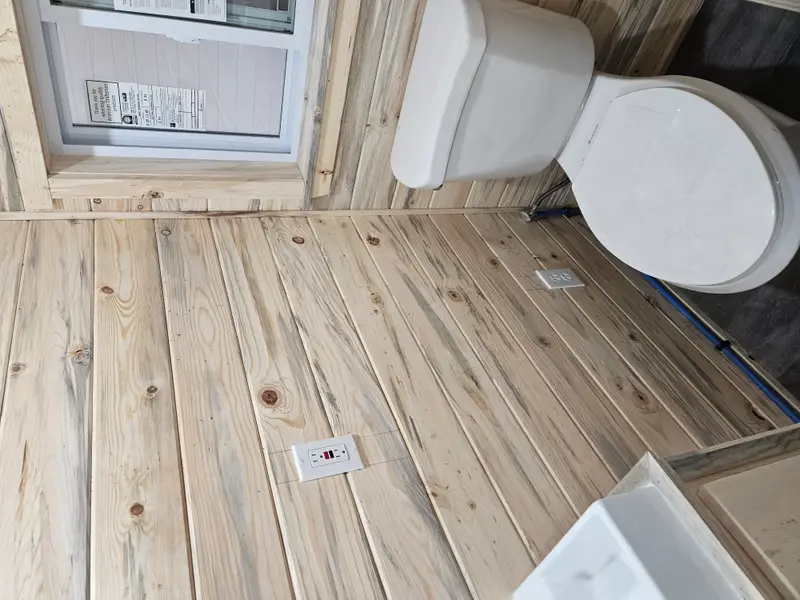 12' Office Tiny Home photo 3