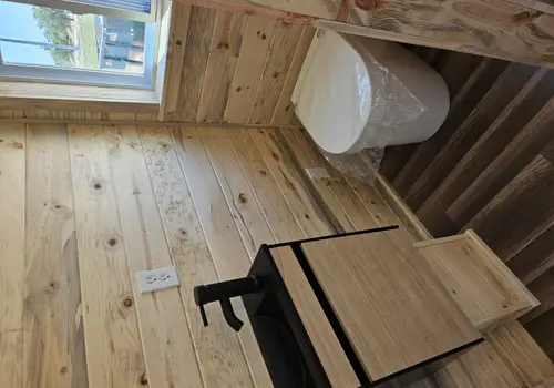 12' Office Tiny Home detail photo 4