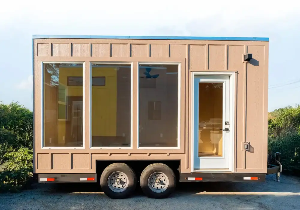 16ft Backyard Office with Panoramic Windows, Natural Wood Interior, and Modern Upgrades — Tiny House Trailer — 442 sqft for sale in Snellville, Georgia