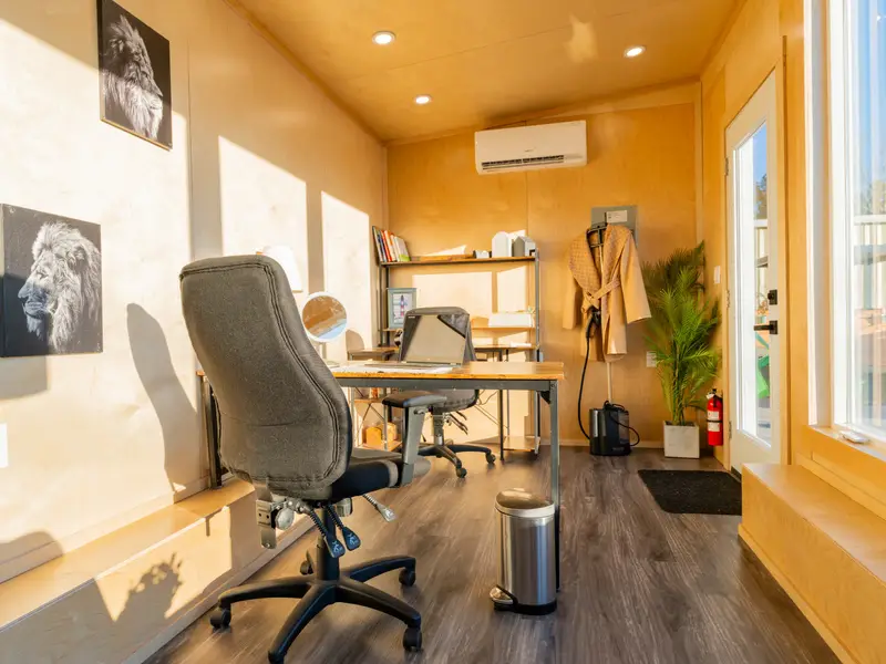 16′ Backyard Office for Your Home Office Upgrade | The Perfect Work-From-Home Setup photo 4