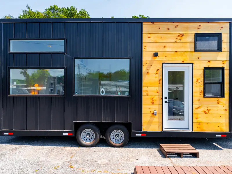Premium 24' Tiny Home with First-Floor Bedroom, Full Kitchen, and Designer Finishes | Avalon 24' — 3 bedroom Tiny House Trailer — 669 sqft for sale in Snellville, Georgia