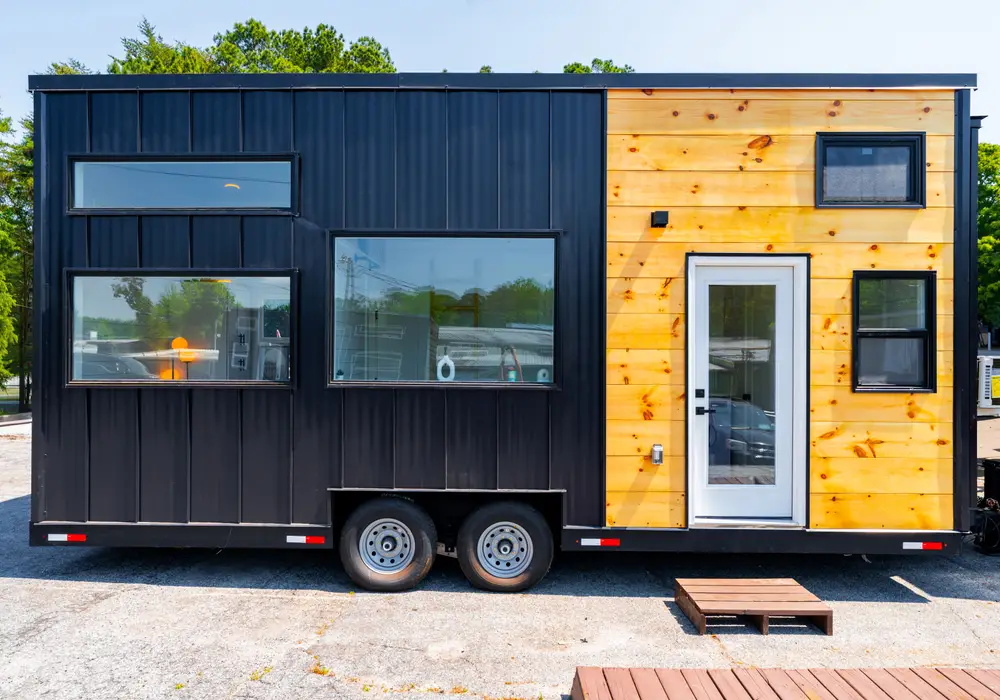 Premium 24' Tiny Home with First-Floor Bedroom, Full Kitchen, and Designer Finishes | Avalon 24' — 3 bedroom Tiny House Trailer — 669 sqft for sale in Snellville, Georgia