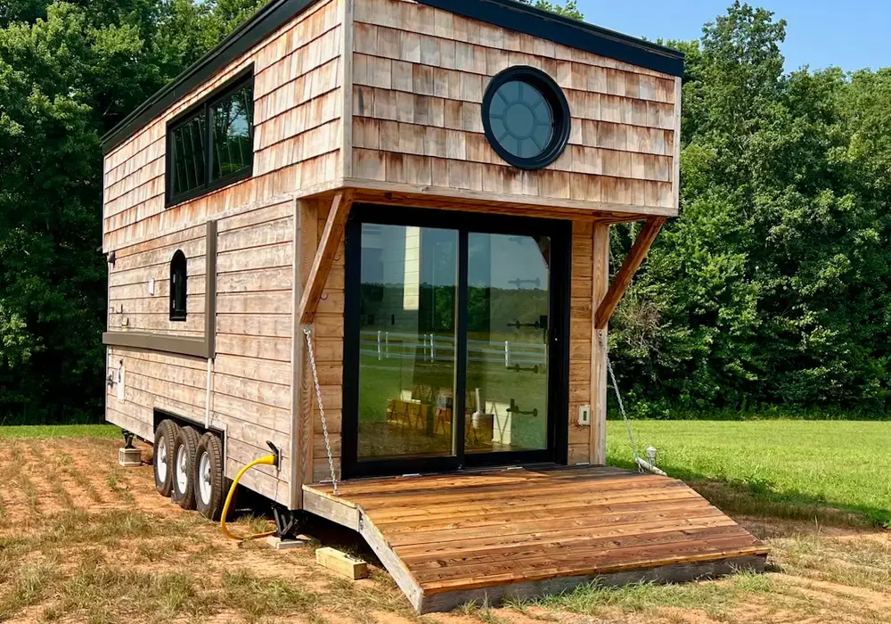 For Sale! Custom 2016 Tiny Home with Modern Upgrades — 1 bedroom Tiny House — 669 sqft for sale in Brevard, North Carolina