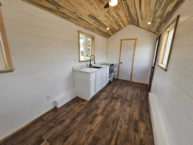 24' Homestead Tiny Home - NO STAIRS! photo 4