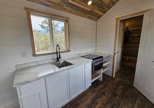 24' Homestead Tiny Home - NO STAIRS! detail photo 5