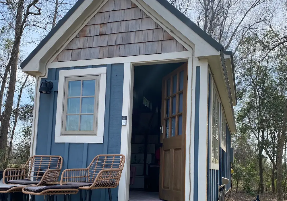 For Sale! Beautiful Custom Tiny Home on Wheels! Great Investor Opportunity image 1