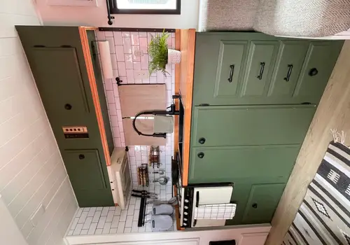 Fully Remodeled 1987 Komfort Travel Trailer, Move-In Ready in Monterey, California image 5