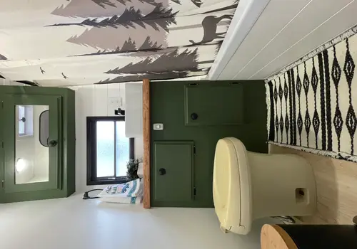 Fully Remodeled 1987 Komfort Travel Trailer, Move-In Ready in Monterey, California image 4