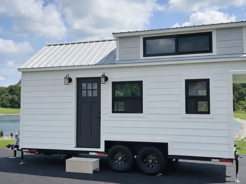 Welcome to the FARMHOUSE, Modern Tiny Home on Wheels — Tiny House — 738 sqft for sale in Cincinnati, Ohio