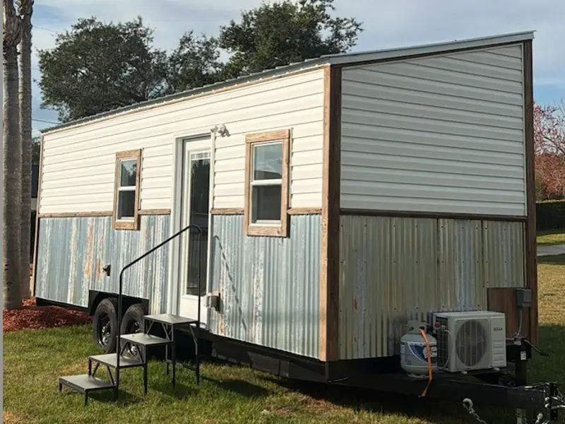 Exclusive Tiny Home Haven in Florida — 1 bedroom Tiny House — 629 sqft for sale in Winter Garden, Florida