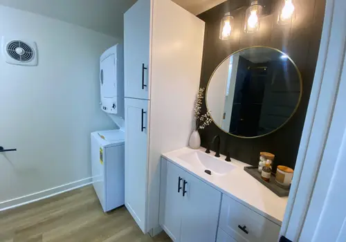 Cutest 2 Bed Ranch Style Tiny Home in Texas image 3