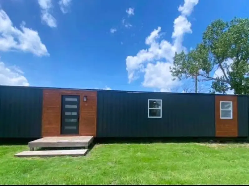 Cutest 2 Bed Ranch Style Tiny Home in Texas — 1 bedroom Tiny House — 1889 sqft for sale in Mineral Wells, Texas