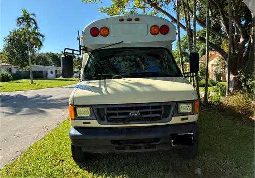 2004 E350 Short Bus Conversion – Adventure Ready image 2
