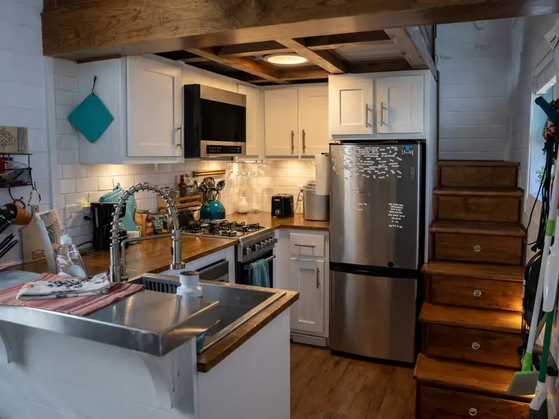 Stunning Tiny Home on Wheels in Florida! photo 4