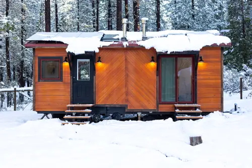 Luxury Off-Grid Tiny Home on Wheels! Dual Workspace, Remote Work Ready! - 1 bedroom Tiny House 260 sqft in Nevada City, Nevada