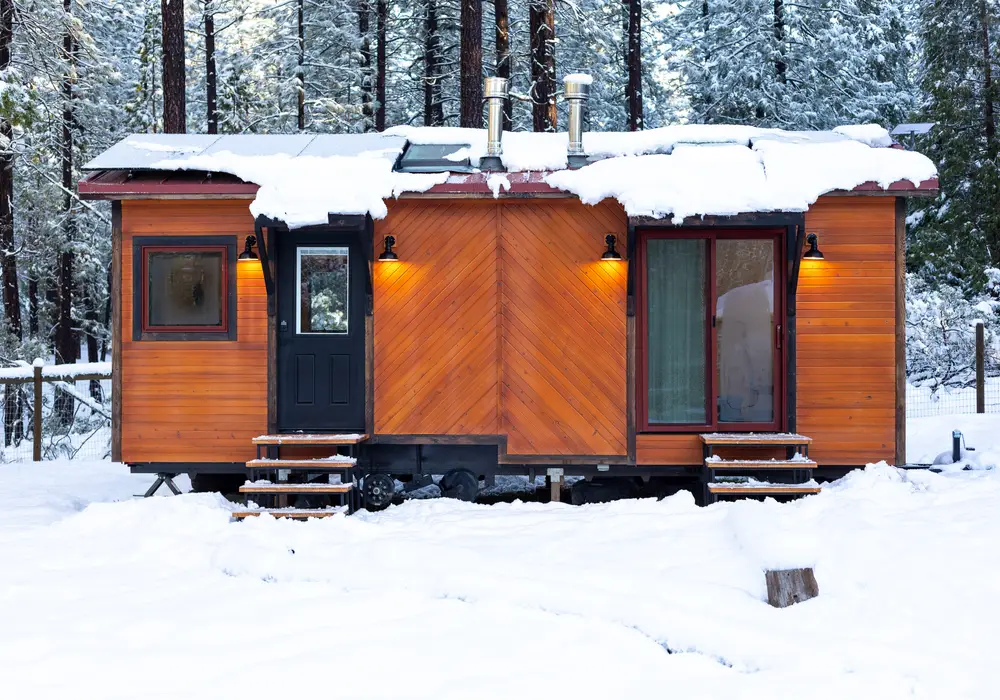 Luxury Off-Grid Tiny Home on Wheels! Dual Workspace, Remote Work Ready! image 1