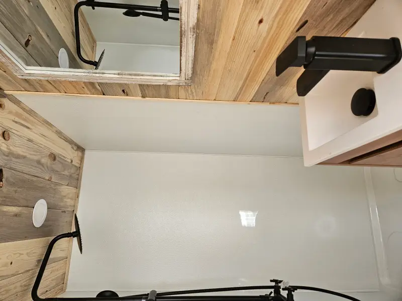 24' Jack n Jill Tiny Home photo 4