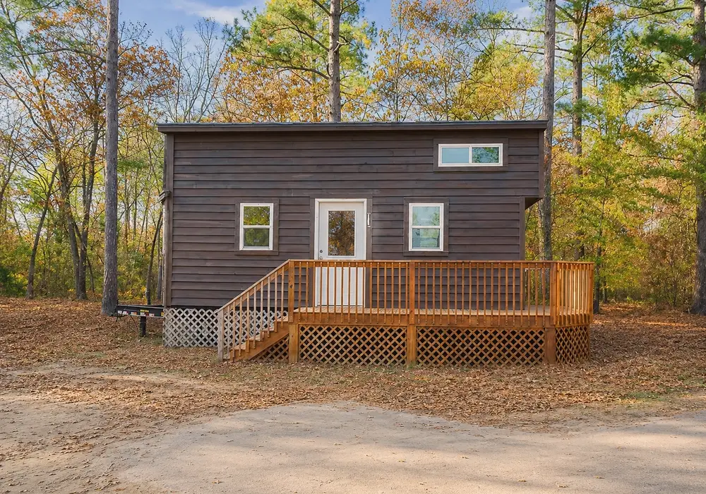 Bright Tiny House on Wheels! 2 Lofts, Laundry & Wraparound Porch — 1 bedroom Tiny House — 606 sqft for sale in Elgin, South Carolina