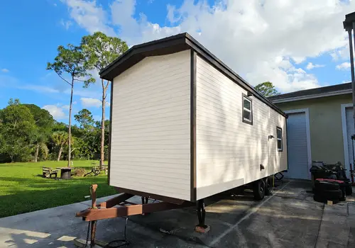 Orange Blossom Tiny Home with Main Floor Bedroom, Open to Offers (Delivery Included) detail photo 2