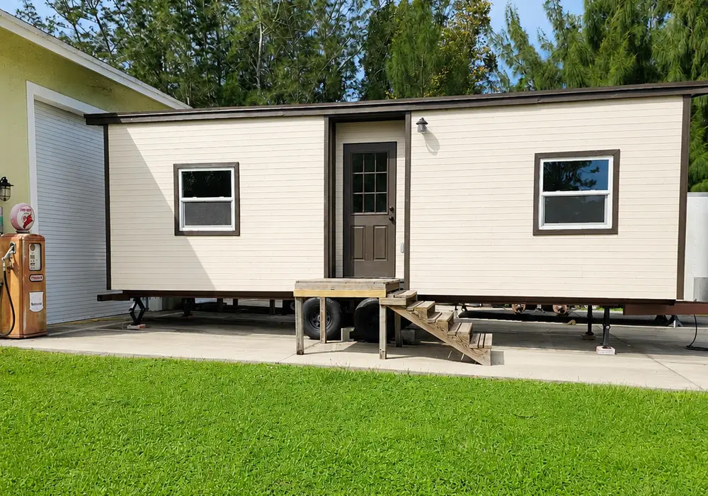 Orange Blossom Tiny Home with Main Floor Bedroom, Open to Offers (Delivery Included) — 1 bedroom Tiny House — 734 sqft for sale in Orlando, Florida