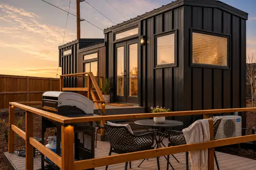 Turnkey 2022 Custom Tiny Home with Main-Floor Bed & Loft - 1 bedroom Tiny House 1062 sqft in Apple Valley, Utah