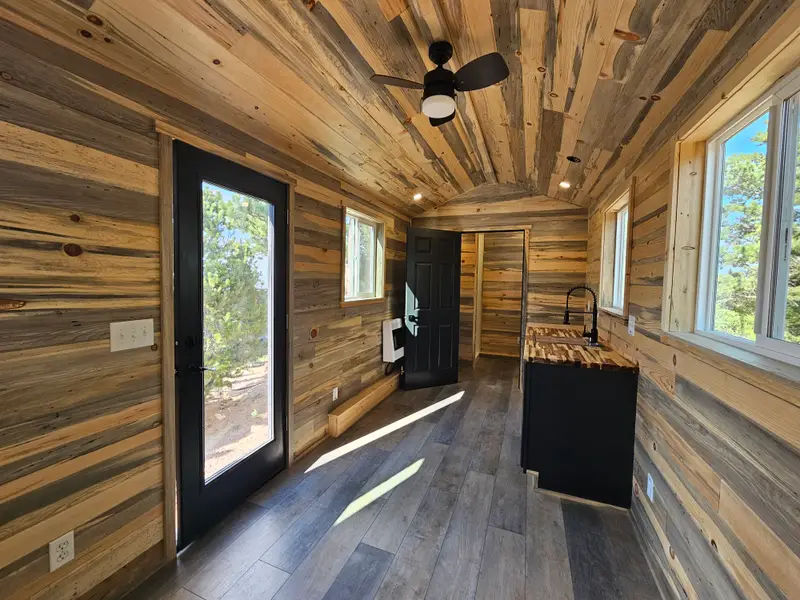 24' Single Story Tiny Home photo 2