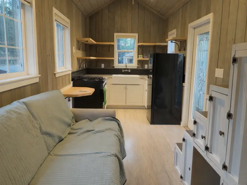 Charming 2017 Tiny Home with Spacious Loft in California photo 3