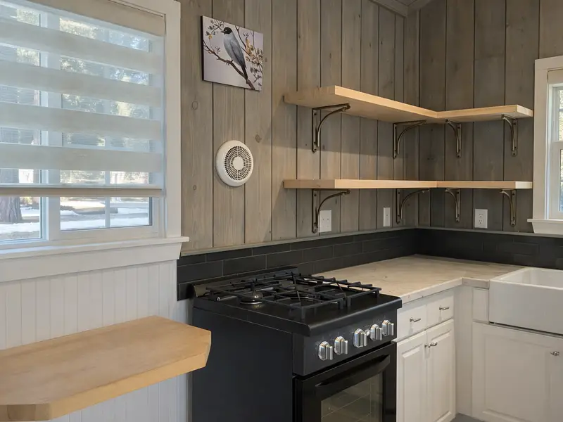 Charming 2017 Tiny Home with Spacious Loft in California photo 4
