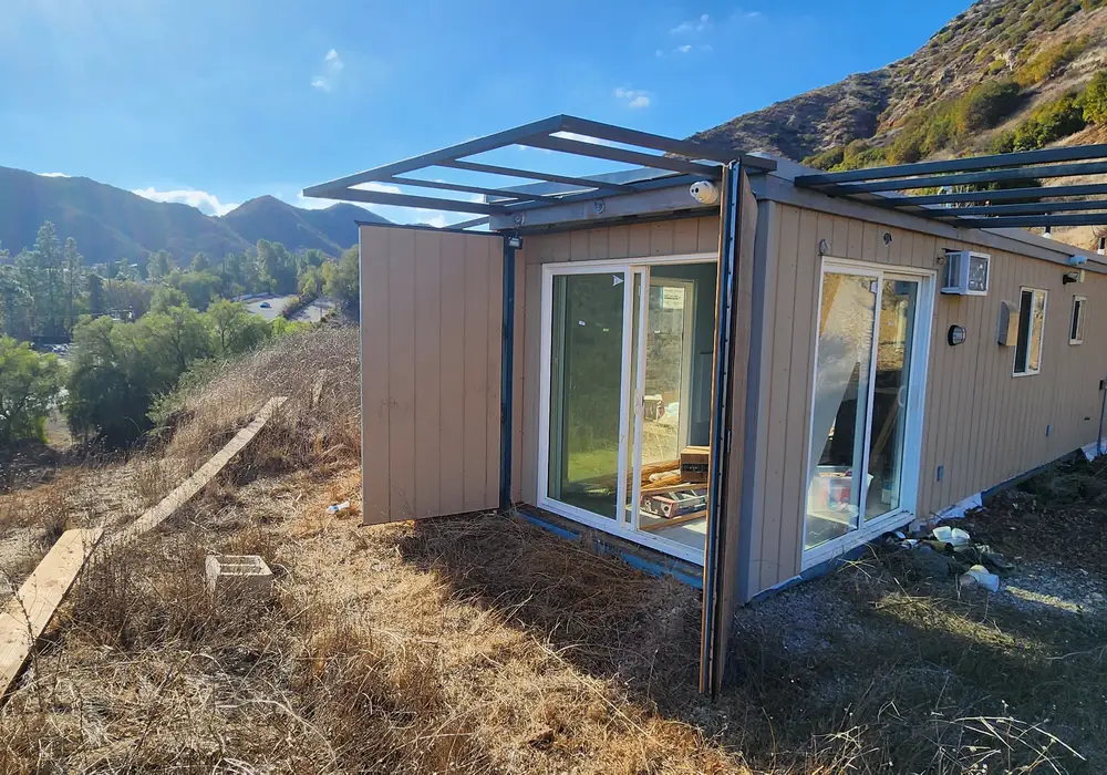 Custom 40ft Container Home/ Tiny House – Full Kitchen, Bath, Bedroom — 1 bedroom Container House — 320 sqft for sale in Agoura Hills, California