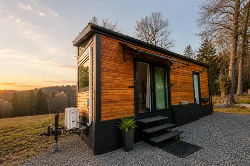 Move-In-Ready Tiny Home with King Loft For Sale! Delivery Available - 1 bedroom Tiny House 204 sqft in Bennington, Vermont