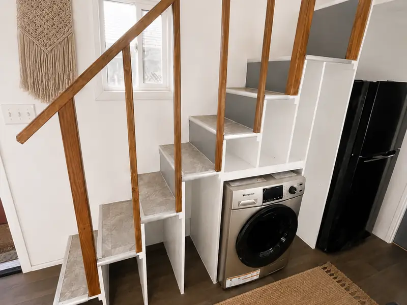 2025 Custom Built Tiny Home on Wheels photo 4