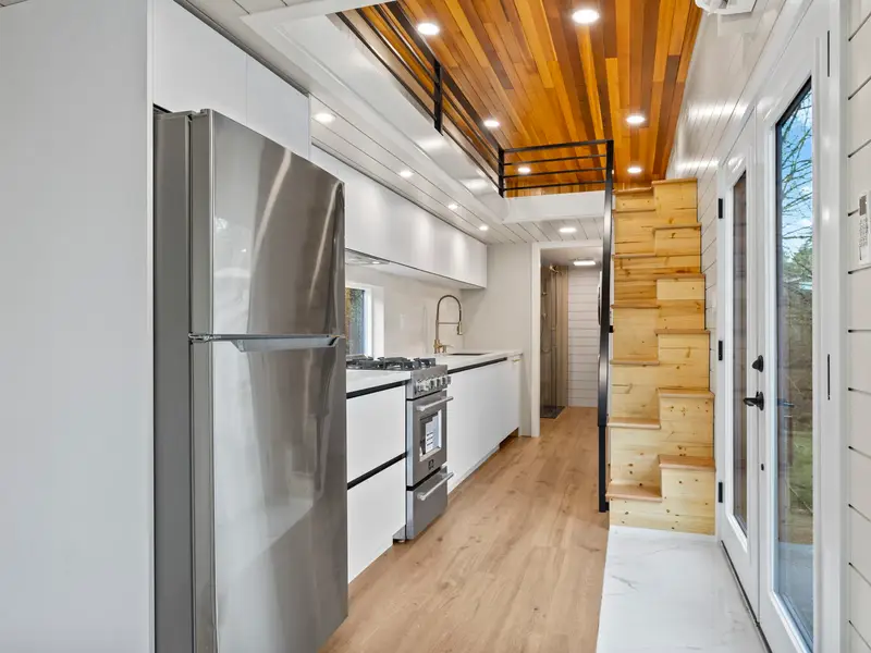 New Luxury Retreat Tiny Home on Wheels photo 2