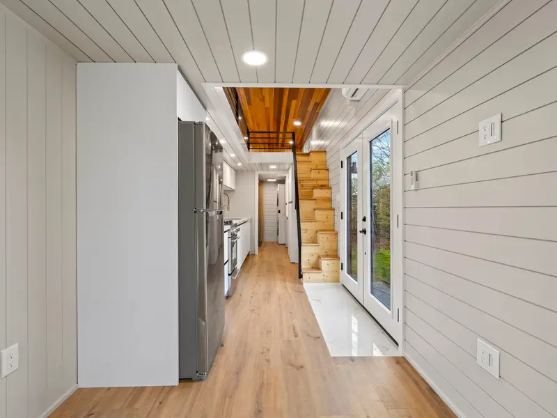 New Luxury Retreat Tiny Home on Wheels photo 4