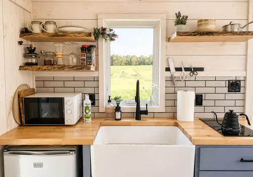 2023 Fully Furnished Tiny Home Airbnb detail photo 4