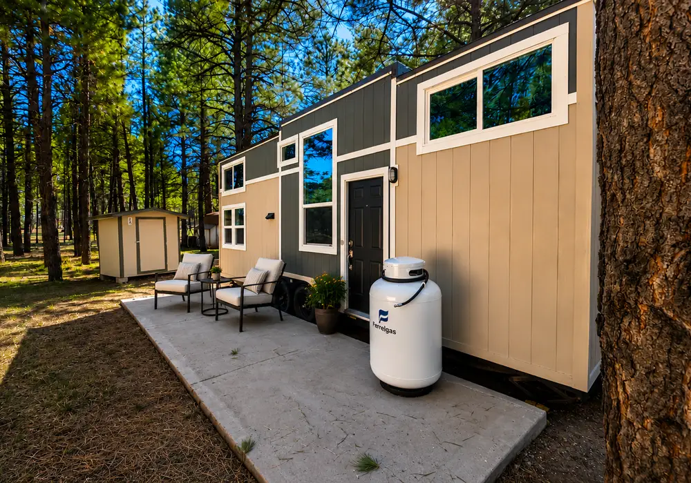 RVIA Certified Tiny Home on Wheels – Delivery Available — 1 bedroom Tiny House — 1289 sqft for sale in Flagstaff, Arizona