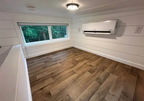 Beautiful Tiny House For Sale! 2 Lofts & Move-In Ready detail photo 4