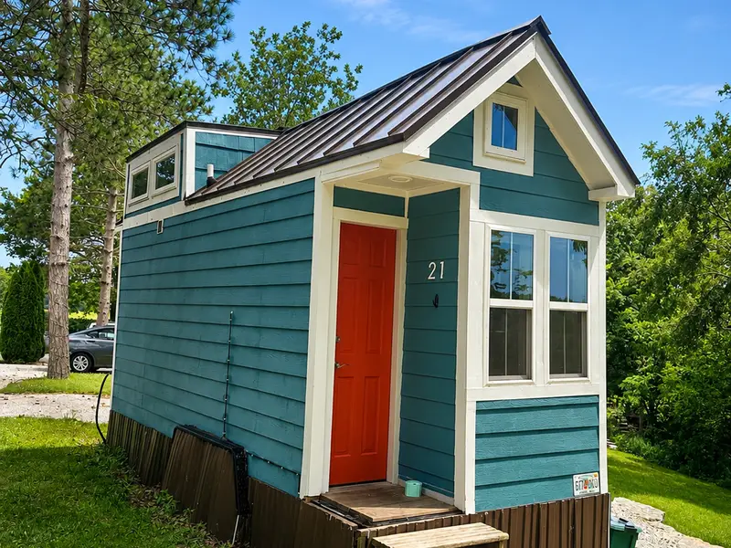 Lakeside Tiny Home in Cedar Springs Tiny Village — Tiny House — 787 sqft for sale in New Paris, Ohio