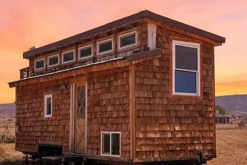 Beautiful Ceadar Tiny Home on Wheels, Made with Love - 1 bedroom Tiny House 1082 sqft in Prescott, Arizona