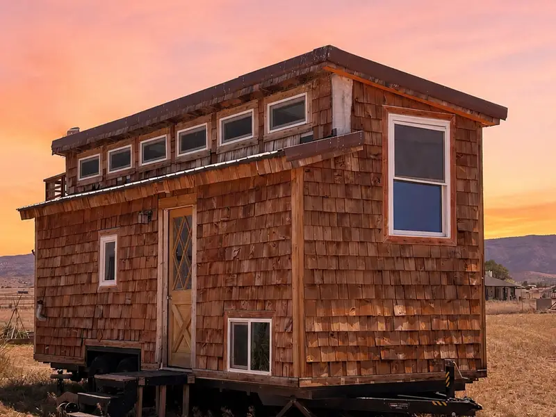 Beautiful Ceadar Tiny Home on Wheels, Made with Love — 1 bedroom Tiny House — 1082 sqft for sale in Prescott, Arizona