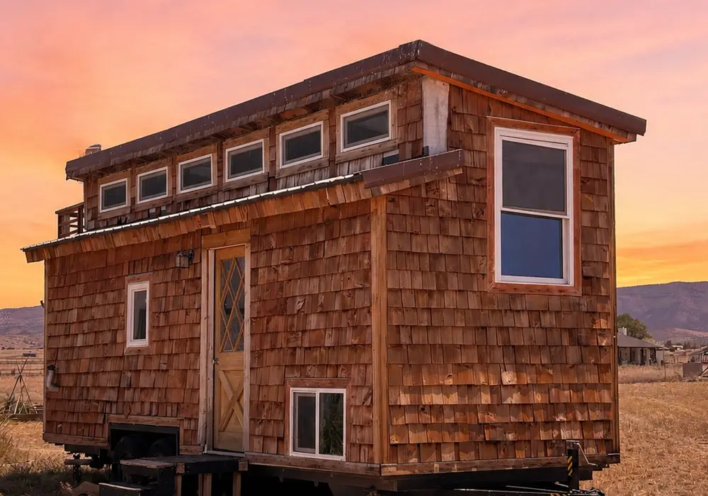 Beautiful Ceadar Tiny Home on Wheels, Made with Love — 1 bedroom Tiny House — 1082 sqft for sale in Prescott, Arizona