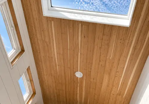 Beautiful Ceadar Tiny Home on Wheels, Made with Love detail photo 3