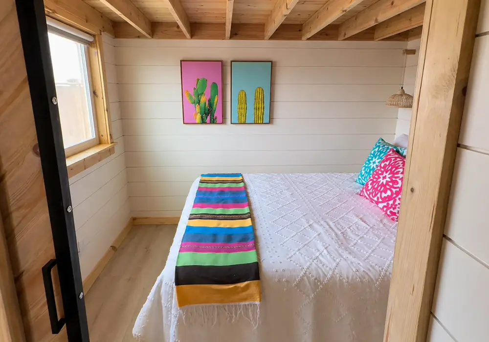 NOAH/THIA Certified Spacious Turn-Key Tiny Home, Open to Offers! — 1 bedroom Tiny House — 1246 sqft for sale in Phoenix, Arizona