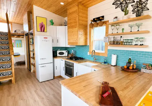 NOAH/THIA Certified Spacious Turn-Key Tiny Home, Open to Offers! detail photo 3