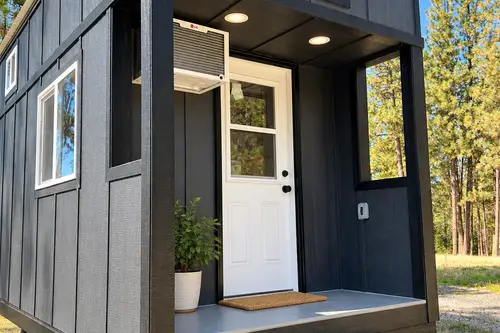 Brand New 2025 Tiny Home on Wheels! Move-In Ready - 1 bedroom Tiny House 128 sqft in Olympia, Washington