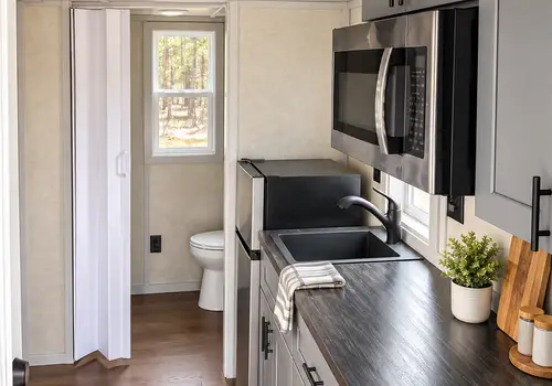 Brand New 2025 Tiny Home on Wheels! Move-In Ready detail photo 5