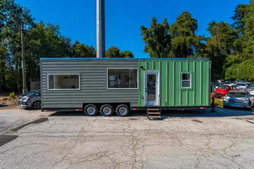 Single-Level 32’ Tiny Home with Full-Size Bedroom & Kitchen | Avalon 32' - 1 bedroom Tiny House 269 sqft in Snellville, Georgia