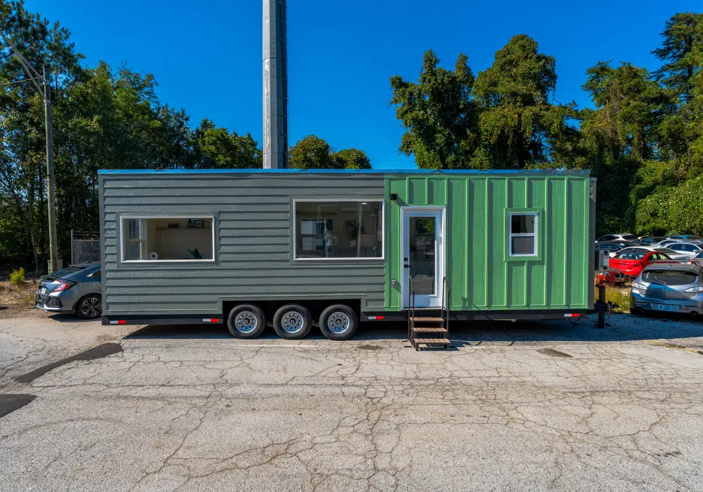 Single-Level 32’ Tiny Home with Full-Size Bedroom & Kitchen | Avalon 32' — 1 bedroom Tiny House — 269 sqft for sale in Snellville, Georgia