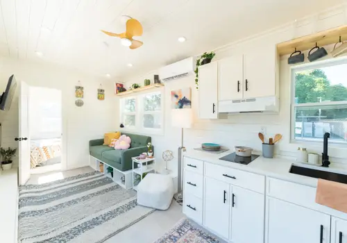 Single-Level 32’ Tiny Home with Full-Size Bedroom & Kitchen | Avalon 32' detail photo 3