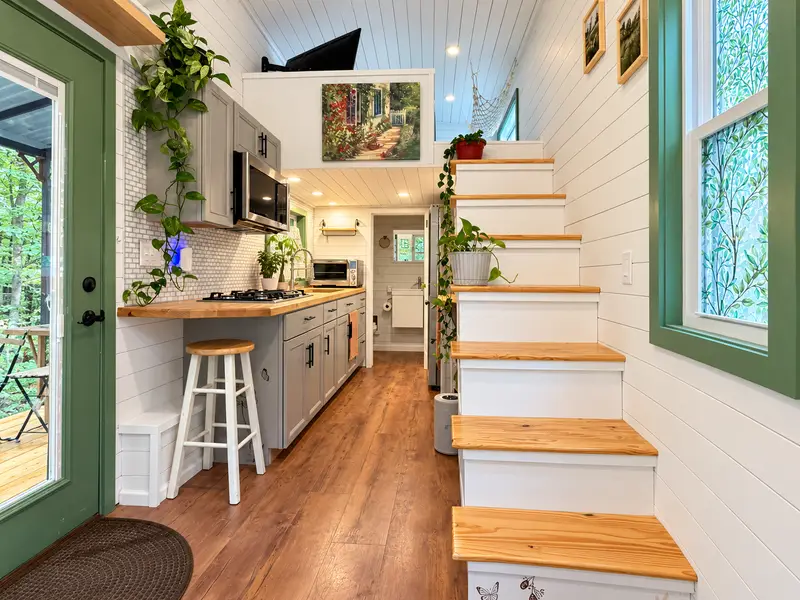 24 Ft Tiny Home on Wheels | Full Kitchen, Loft & Year-Round Living photo 2