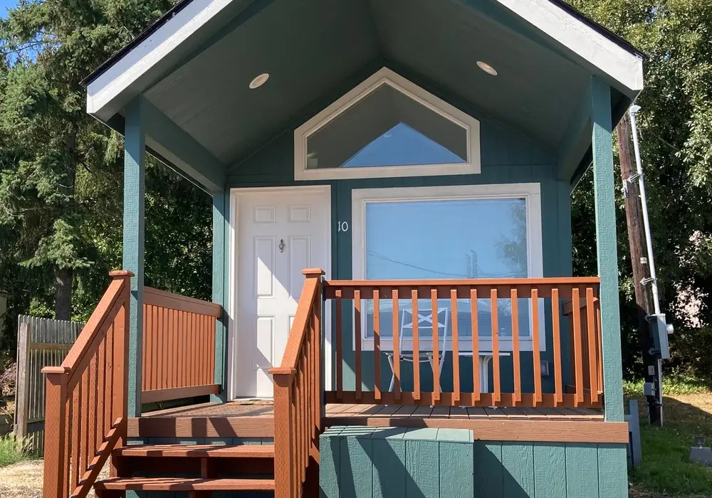 Sea Breeze Community image 1